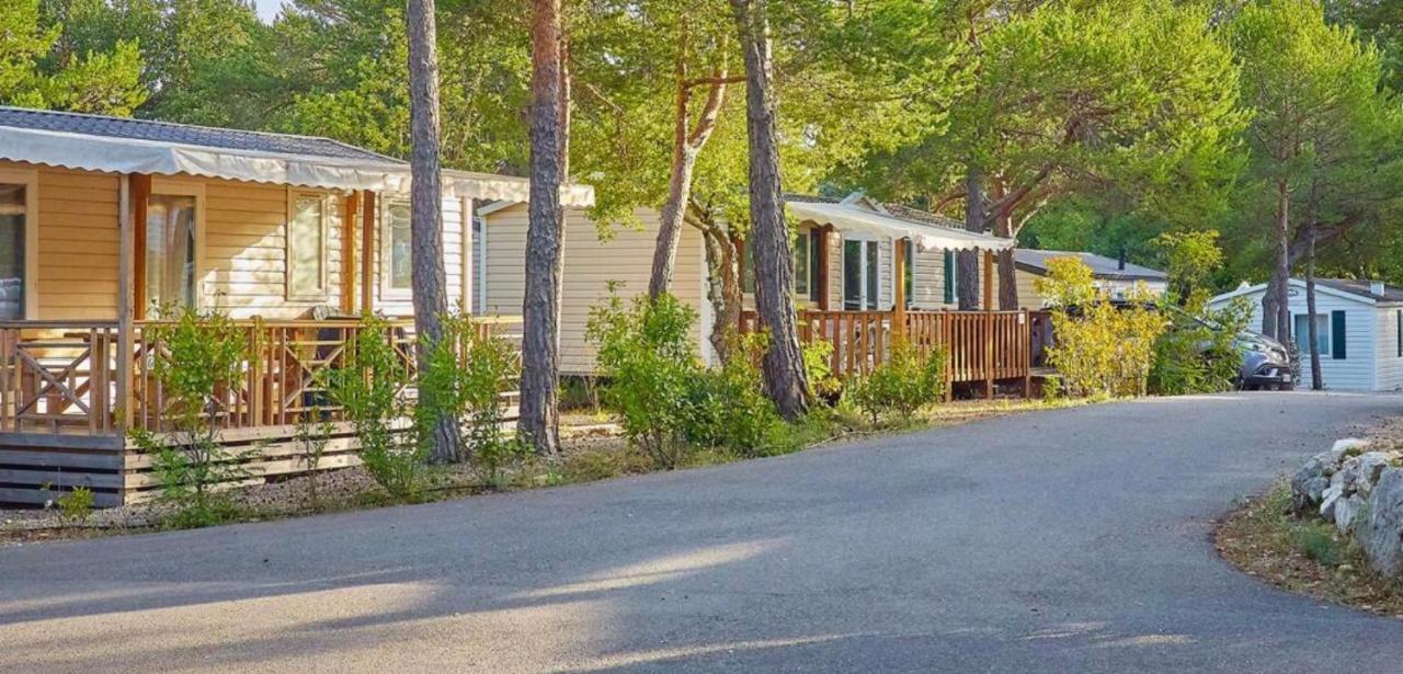 Mobil-Home Dans Camping 4* Saint-Laurent-du-Verdon Exteriör bild