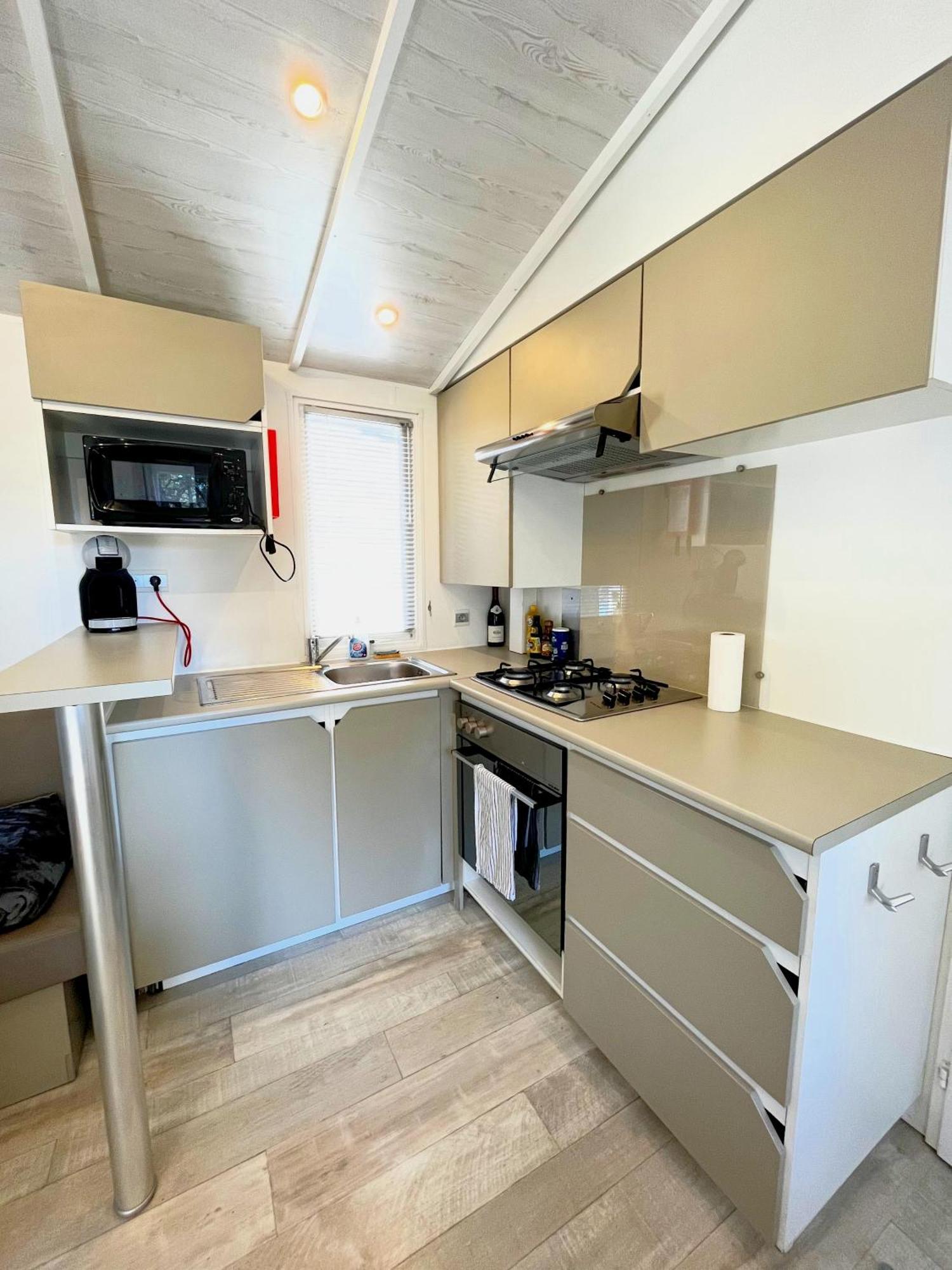 Mobil-Home Dans Camping 4* Saint-Laurent-du-Verdon Exteriör bild